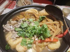 -老表记广西宵夜螺蛳鸭脚煲(东盟店)