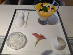 -燕庭·纯燕窝·甜品下午茶(南京西路店)