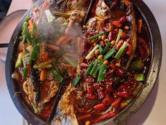 -鸣记脆皮烤鱼·海鲜烤鱼(三八广场店)