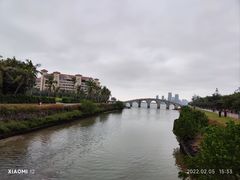 -万绿园