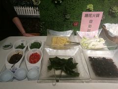 蹄花火锅自助时蔬-飞虎过桥米线(翠湖店)