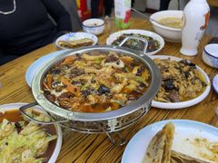 -溢心园香河肉饼总店