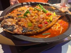 -鸣记脆皮烤鱼·海鲜烤鱼(三八广场店)