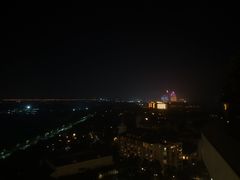 -瑰丽酒店·海吧·天际下午茶·现场DJ·天台酒吧