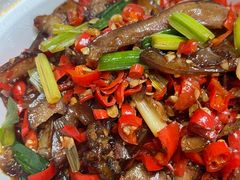 -有红鸡毛店·川菜(建设路店)