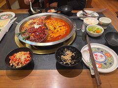 -沸炉重庆老火锅(军事博物馆店)