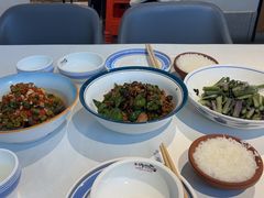 -俏湘厨•地道湘菜(建华南路店)