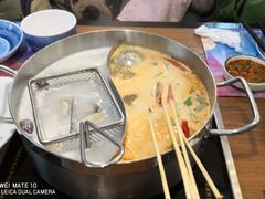 -樾餐厅泰式海鲜火锅(民歌湖店)