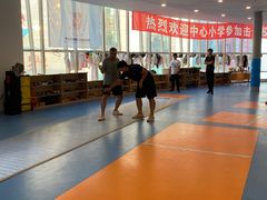 -海天博乐击剑俱乐部(港汇中心店)