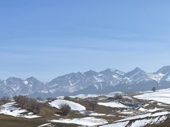 -江布拉克景区怪坡停车场