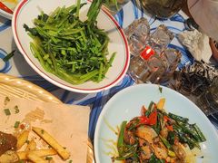 -川流不息·地道川菜·小龙虾(新松江路店)
