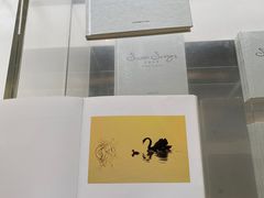 -罗红摄影艺术馆