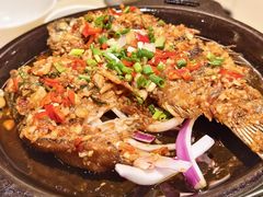蒜香铁板鲫鱼-串盟烧烤·长沙美食地标(星沙店)