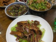 -芦茨金富饭庄·25年老字号·专做稻草鸡