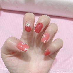 -吉吉靓甲美睫