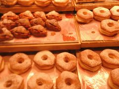 -巴黎贝甜(大宁国际商业广场店)