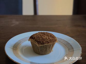 茶酥没入齿中，黑麦神秘感十足
