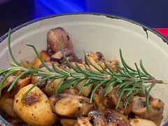 -LES ELITES 英集荟(南京西路店)