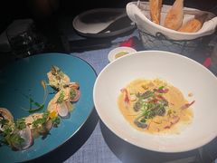 -弦月窗LUNETTE BY AMANDA(复兴路店)