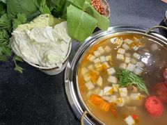 -顶顶汤火牛排火锅·经典铜锅涮肉