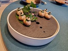 鱼子酱菌香布袋-三利音·东方司宴(外滩店)