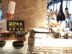 自助取餐区-美食汇海鲜自助餐厅·小龙虾烧烤(富力万达文华酒店)