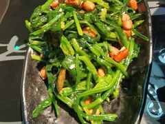 -路边边地标烧烤·川菜·小龙虾·音乐酒馆(良乡长虹店)