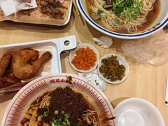 -遇见小面(东方宝泰店)