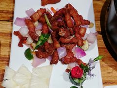 -老滇山寨•云南特色菜•地方菜•民族风情歌舞表演(金碧店)