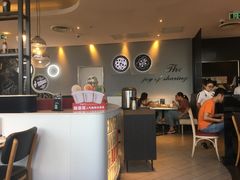 -必胜客(武汉欢乐谷店)