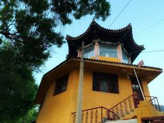 -挂甲禅寺