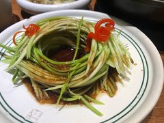 油醋水云丝-云海肴·汽锅鸡·云南菜(天山百盛优客店)