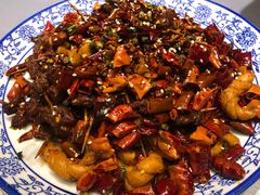-临界音乐酒馆·小龙虾·江湖菜(华熙LIVE·鱼洞店)