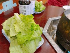 -绿色墨脱石锅城