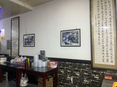 -牛一嘴·兰州牛肉面·大盘鸡(财富中心店)