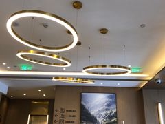 -上海外滩老码头亚朵酒店