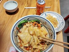 -陇上秦轩西安biangbiang面(EFC欧美金融商业城店)