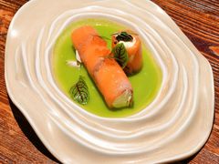 烟熏挪威三文鱼卷配红鱼籽酱-格鲁·秀色Georgia’s Feast