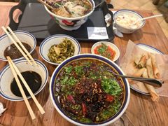 -云阿蛮云南生烫牛肉米线(奉贤路店)