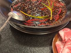 -渝井巷重庆老火锅(沈阳吉祥店)