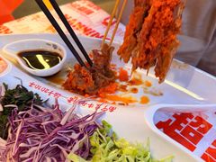-威记烧嘢·南宁烧烤·超级生牛(绿地店)