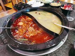 -重庆烧鸡公火锅(簋街店)