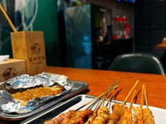 -京狮炙燥·精酿烧烤(首经贸店)