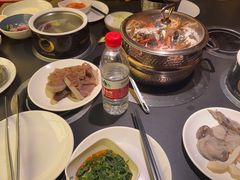 -钱小奴海鲜自助黑金店(杭州滨江龙湖店)