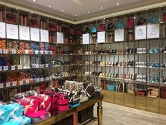 -VENCHI 闻绮(北京国贸商城店)