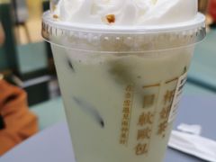 -奈雪的茶(亨特国际广场店)