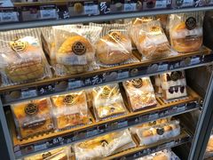 -全家便利店(江湾镇站店)