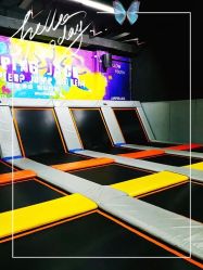 -蹦贝运动中心·蹦床·攀岩·闯关(龙岗店)