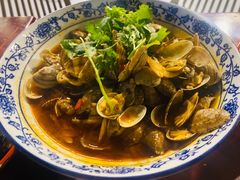 -琥珀老六龙虾(四里河店)