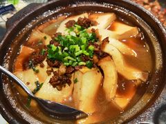 -挂旗柴锅鸡(蚌山区嘉年华店)